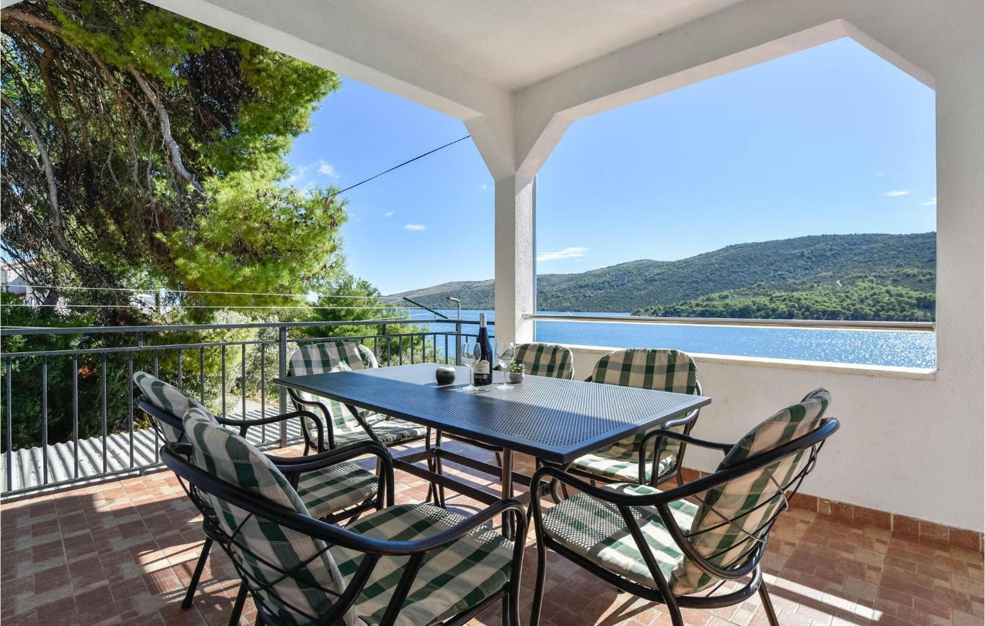 Nice Home In Poljica With House Sea View Marina  Exterior foto